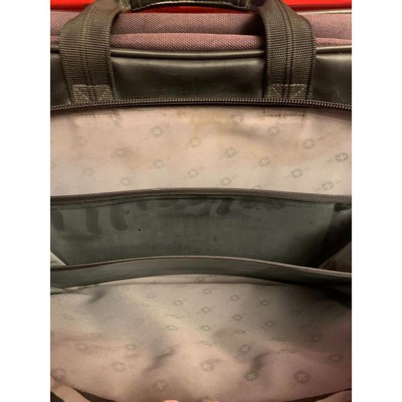 WENGER SWISS ARMY Laptop Case Carry On Shoulder Bag Messenger Briefcase READ - Picture 9 of 10